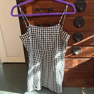 Plaid dress black and white with open back